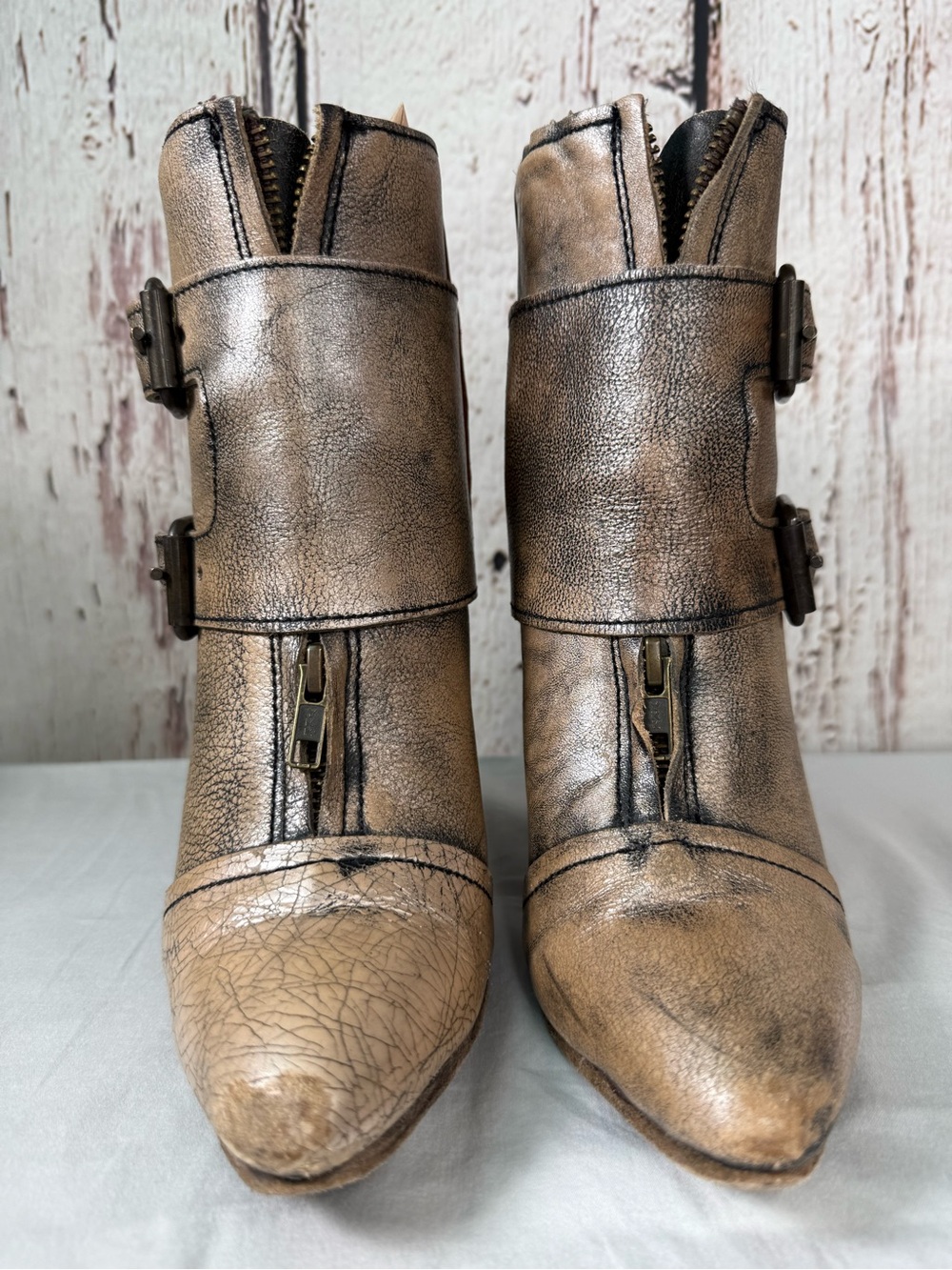 Freebird by Steven Joey Distressed Leather Buckle Block Heel Ankle Booties Boots - Picture 4 of 16